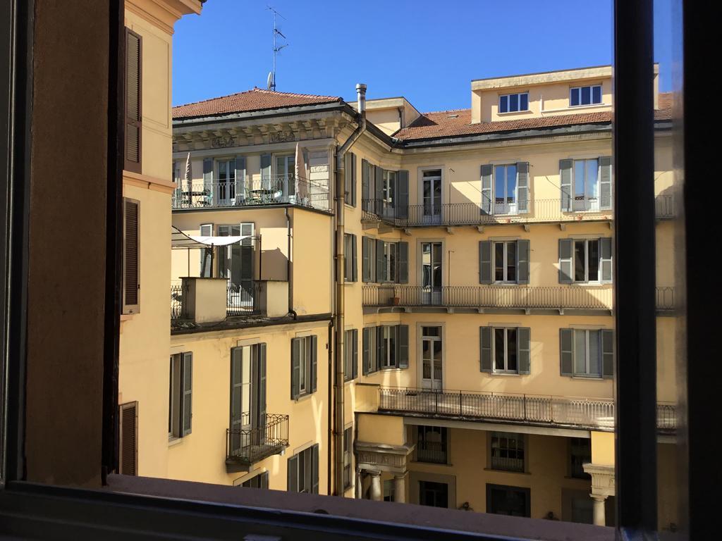 Zebra Rosso Apartment Milan Luaran gambar
