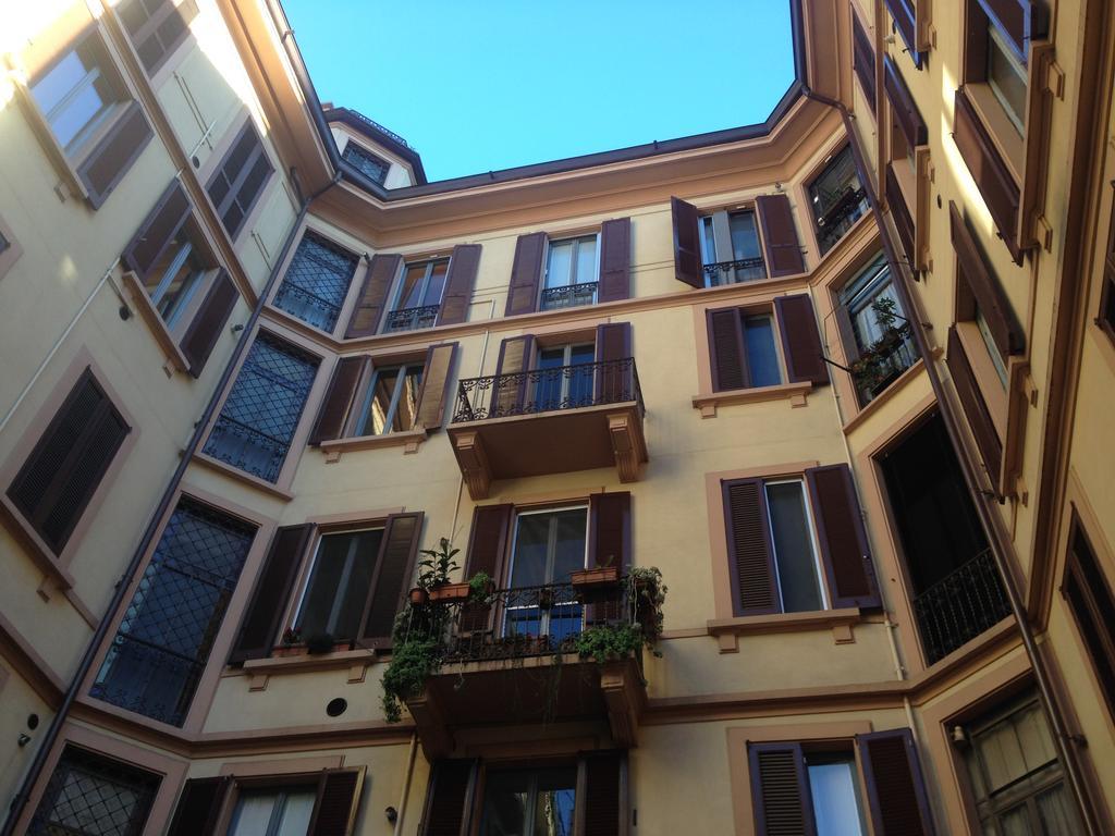 Zebra Rosso Apartment Milan Luaran gambar